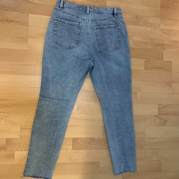 High Waist Acid Wash Mom Jeans 👖 - Picture 5 of 6